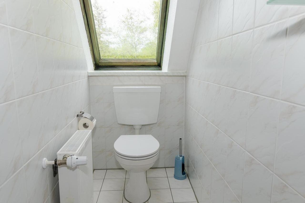Ferienwohnung-Auf-Ruegen-Fuer-3-Erwachsene-Und-1-Kind-In-Schaprode-Zi6 المظهر الخارجي الصورة